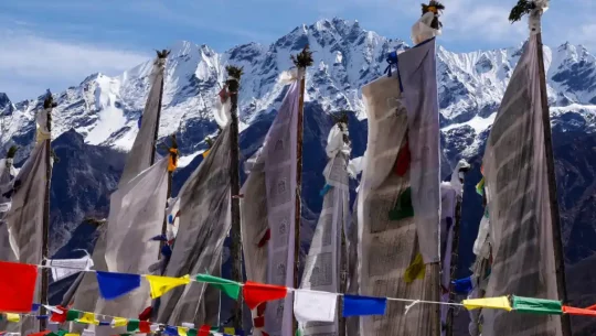 Ganja La Pass Trek